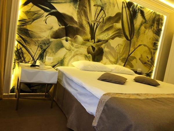 Complex Mona Caraiman Hotel Buşteni Eksteriør billede