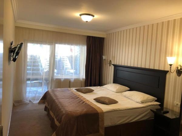 Complex Mona Caraiman Hotel Buşteni Eksteriør billede
